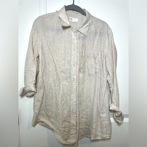 Oversized Gap Button-Up Long Sleeve